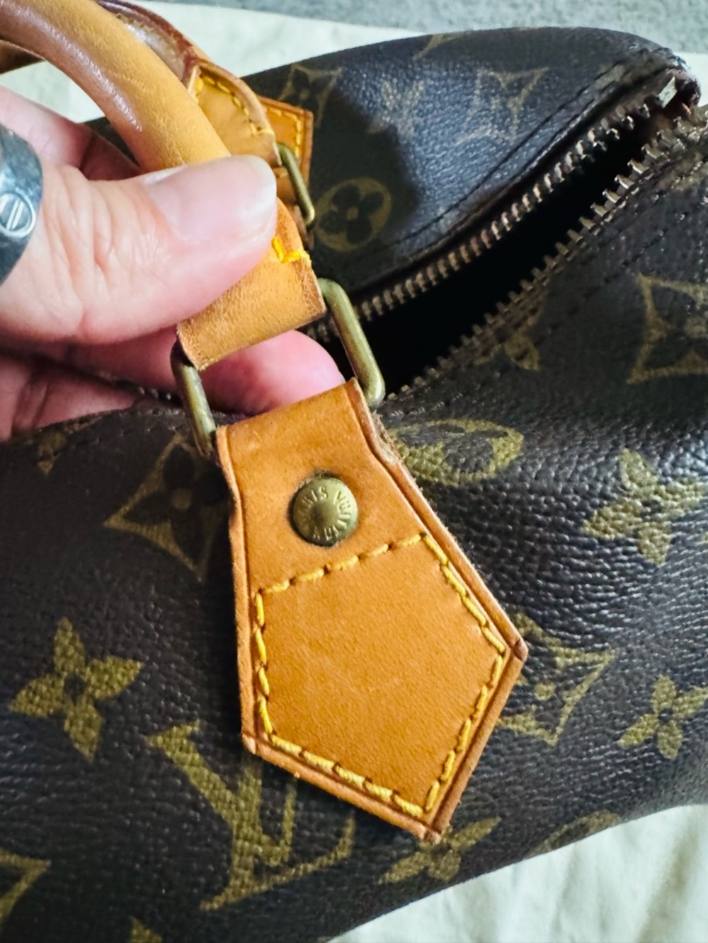 Vintage Louis Vuitton Speedy 25 Monogram – Authentic 1988 - Picture 13 of 17